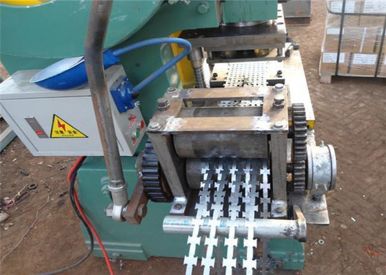 Commode maintenez le contrôle électronique de machine de fil de rasoir de neuf bandes